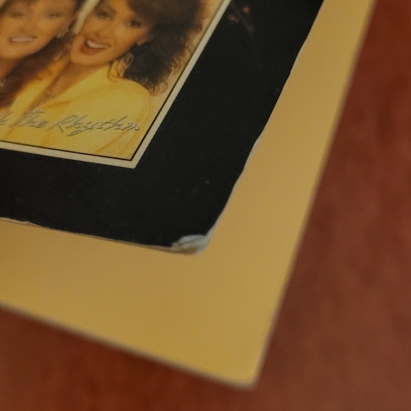 Buy 3 Get 1 Free. The Harmony Illustrated of Country Music. 2nd Ed (310) - Picture 6 of 6